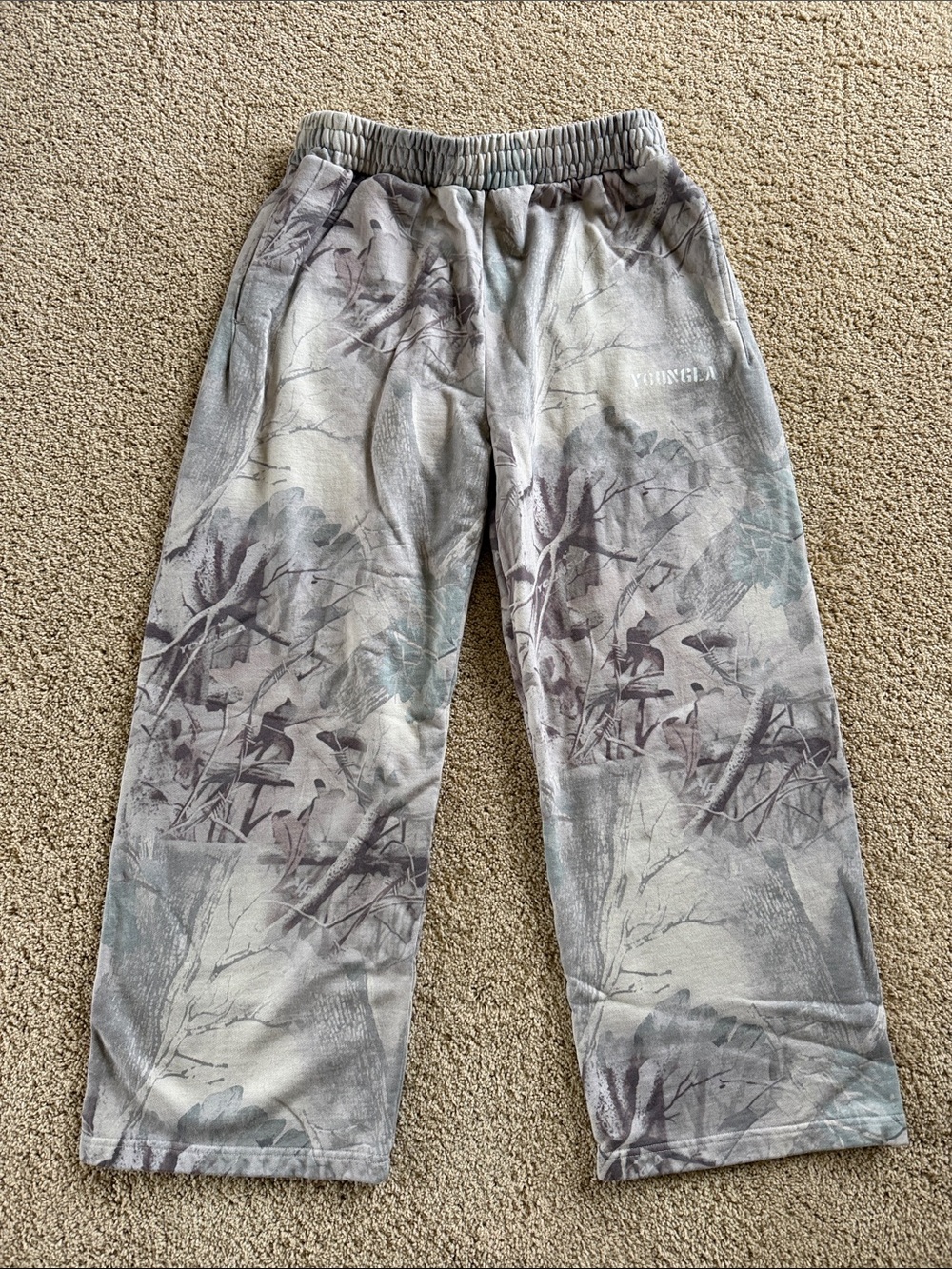 YOUNGLA CAMO SWEATPANTS